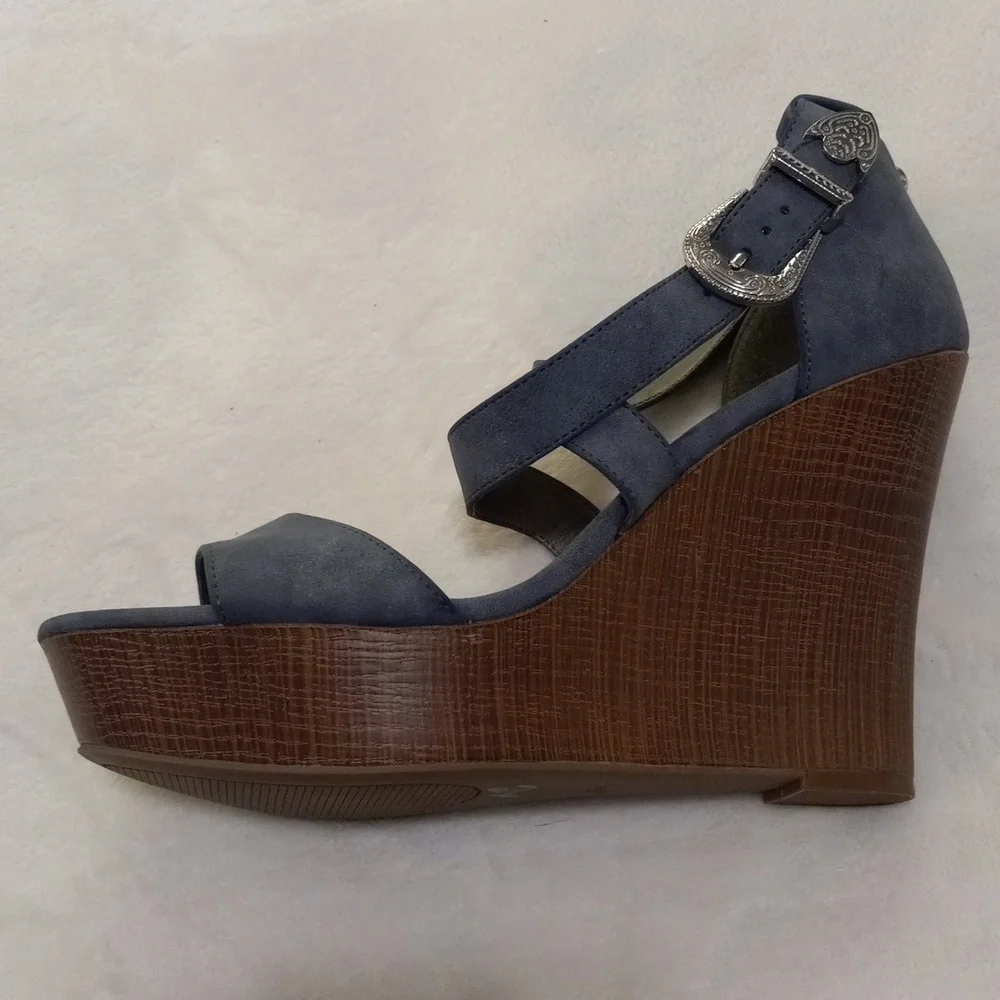 G by Guess Steel Blue Strappy Platform Wedge Sandals Faux Wood Heel NWOT Size 10